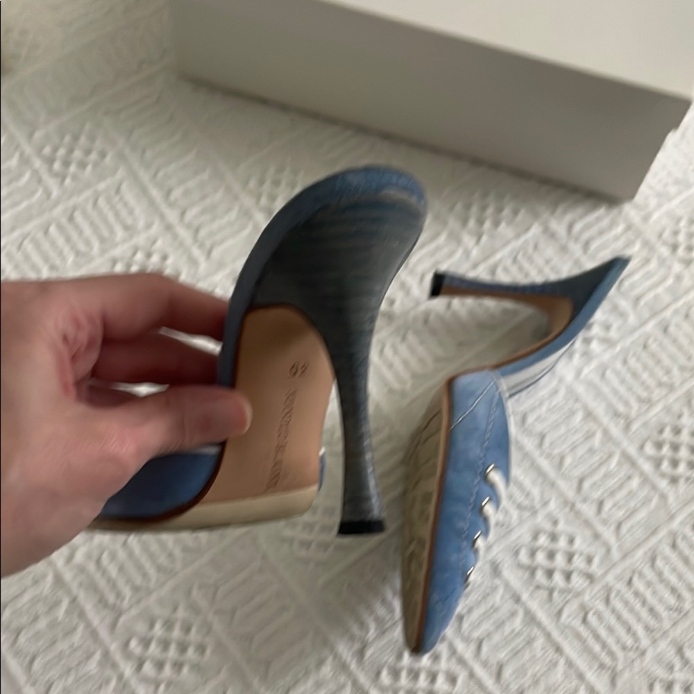 Manolo Blahnik Blue Suede sneaklo Heels - Picture 10 of 17